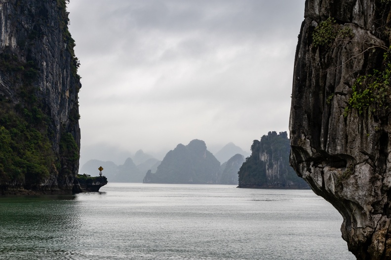 Entering Ha Long Bay.jpg